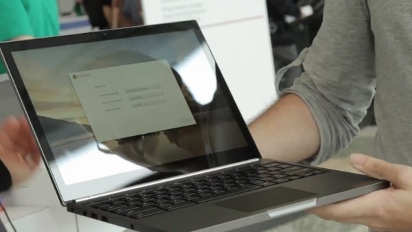 Chromebook Pixel 䣺 MacBook Pro