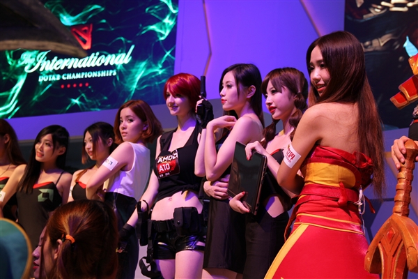 ChinaJoy 2013 走马观花:福利你懂的