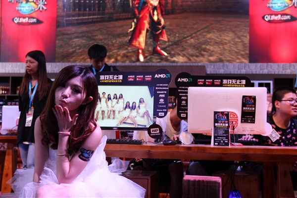 ChinaJoy 2013 走马观花:福利你懂的