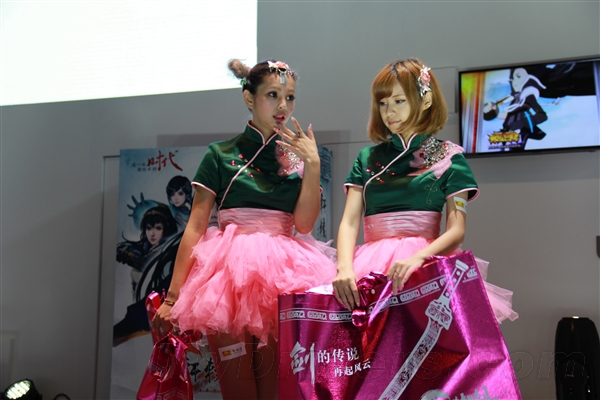 ChinaJoy 2013 走马观花:福利你懂的