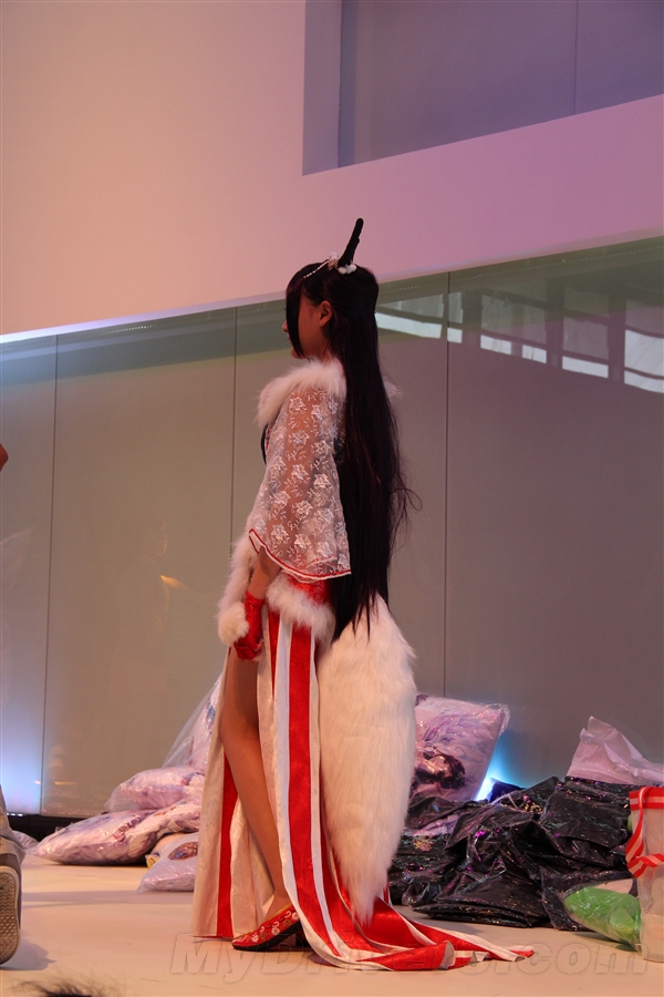 ChinaJoy 2013 走马观花:福利你懂的