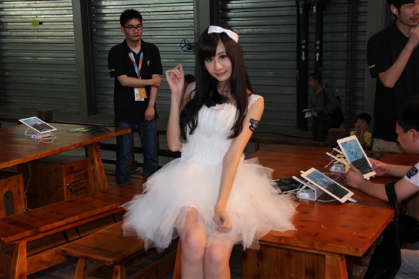 ChinaJoy 2013 走马观花:福利你懂的
