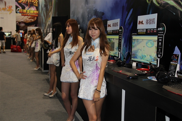 ChinaJoy 2013 走马观花:福利你懂的