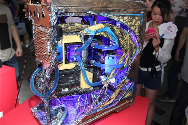 ChinaJoy 2013 走马观花:福利你懂的