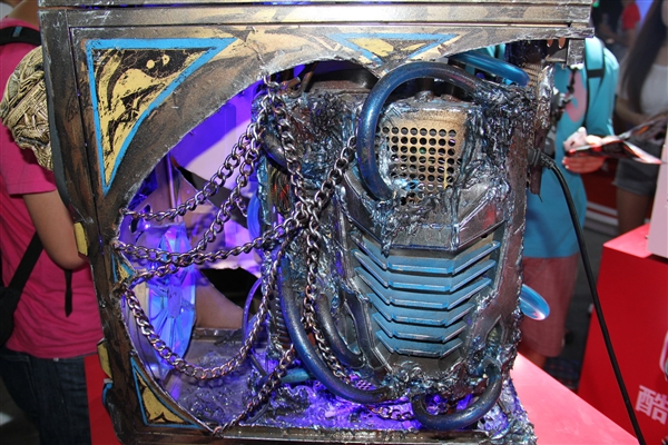 ChinaJoy 2013 走马观花:福利你懂的