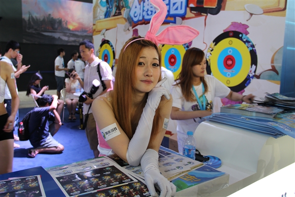 ChinaJoy 2013 走马观花:福利你懂的