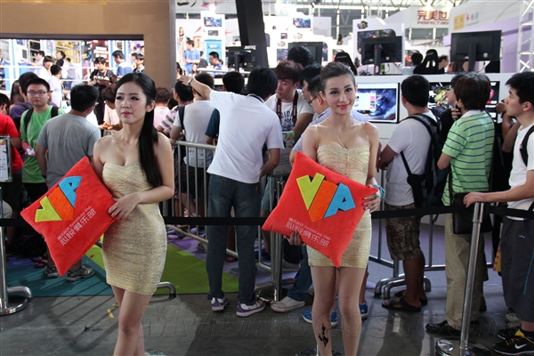 ChinaJoy 2013 走马观花:福利你懂的