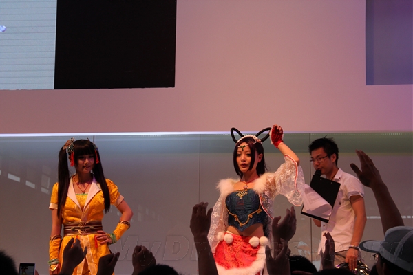 ChinaJoy 2013 走马观花:福利你懂的