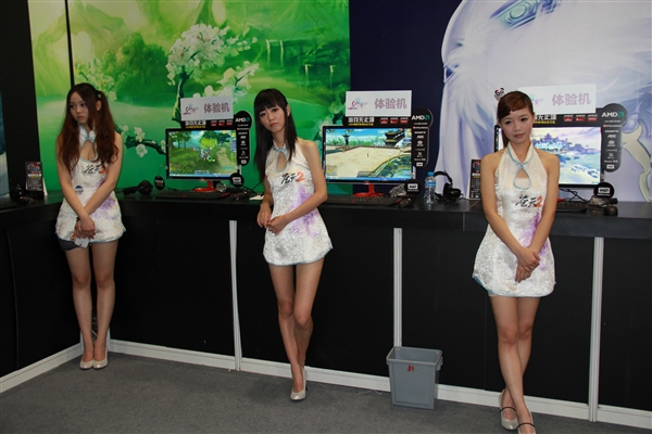 ChinaJoy 2013 走马观花:福利你懂的