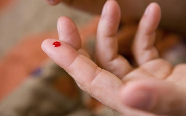 finger_blood