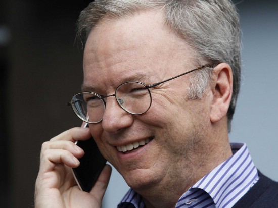 eric-schmidt-talking-on-motorola-moto-x-4