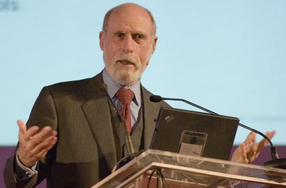 ȸϯʦ·ɪ(Vint Cerf)