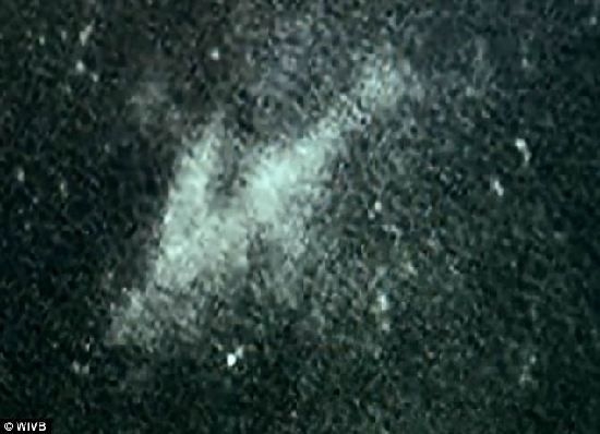 美飞行员声称在卫星照片中发现 MH370 残骸