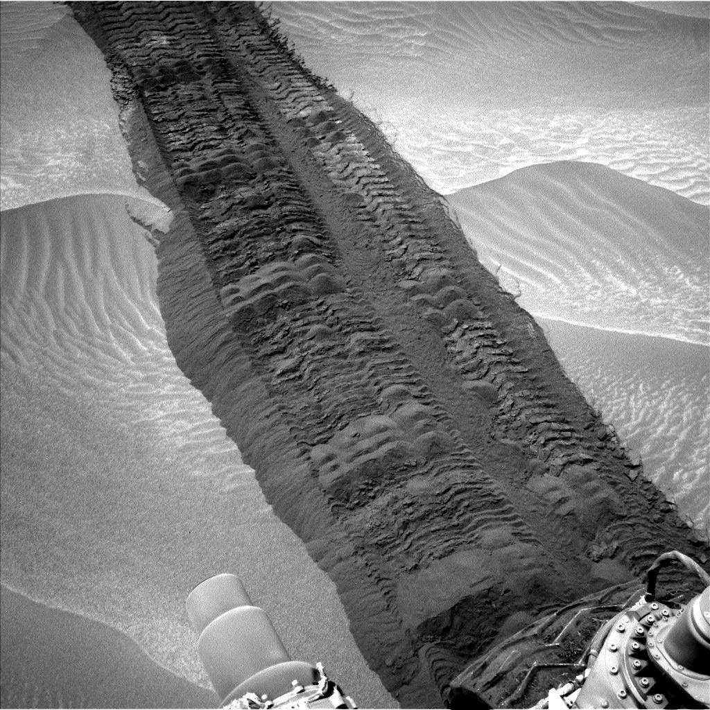 Curiosity-Tracks-8-4-14