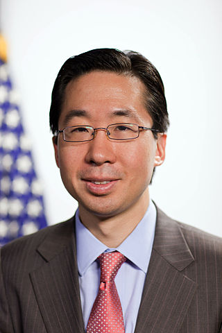 http://upload.wikimedia.org/wikipedia/commons/thumb/1/10/Todd_Park.jpeg/320px-Todd_Park.jpeg