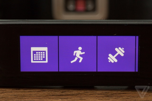 microsoft-band-hands-on-4_2040_verge_super_wide